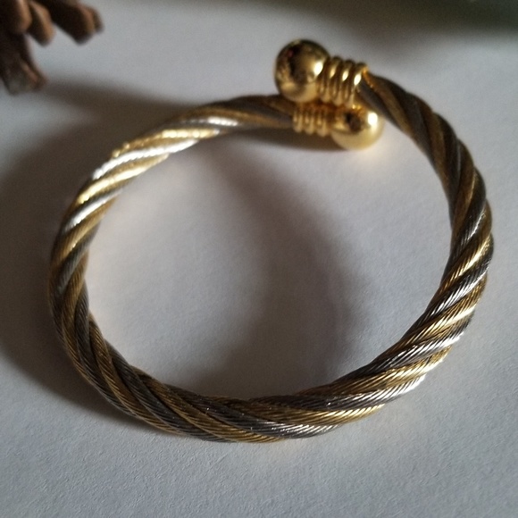 Beautiful VTG Cable Bracelet - Picture 7 of 8